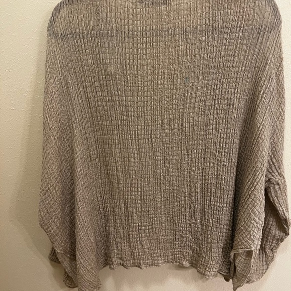Zara Women's Taupe Crinkled Blouse - Picture 5 of 5